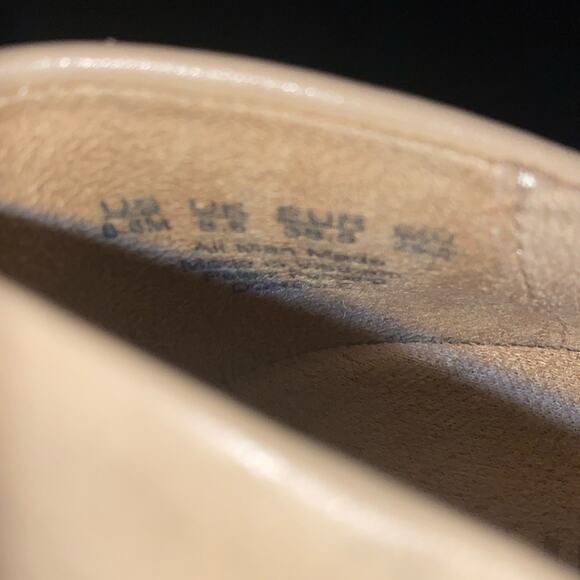 NATURALIZER HEELS - Picture 13 of 13